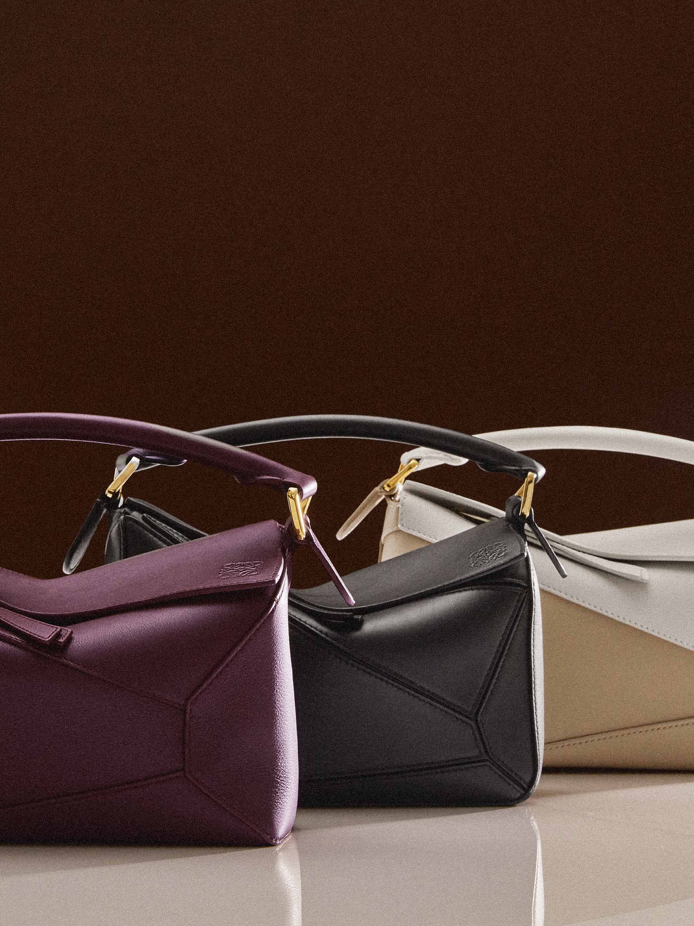 Conozca los modelos de bolsos m s ic nicos de Loewe